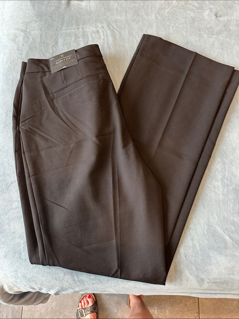 Women's Curvy Fit Dress Trousers in Black